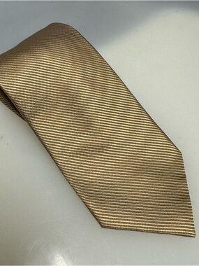 Michael Kors Classic Men's Silk Tie in Gold